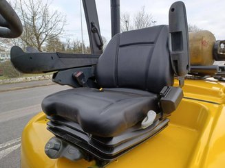 Четырехопорные погрузчики Yale GLP40 VX