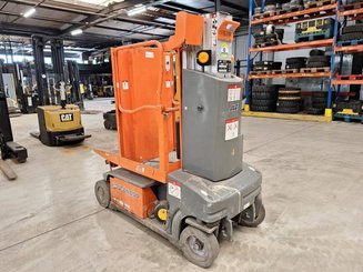 Строительный подъёмник с вертикальной мачтой JLG TOUCAN DUO