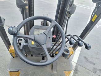 Четырехопорные погрузчики Caterpillar EC25N