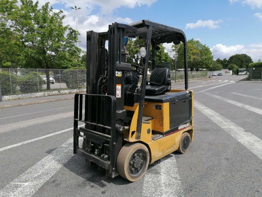 Четырехопорные погрузчики Caterpillar EC25N - 1