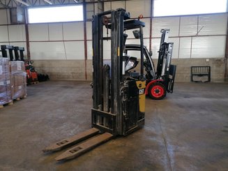 Штабелеры с платформой для оператора Caterpillar NSR20N