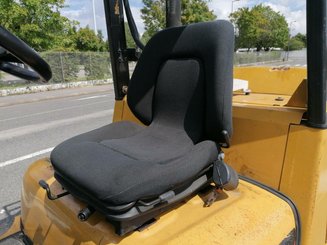 Четырехопорные погрузчики Caterpillar GC45K - 5