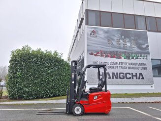 Трехопорные погрузчики Hangcha A3W15