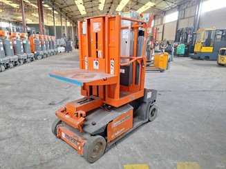 Строительный подъёмник с вертикальной мачтой JLG TOUCAN DUO