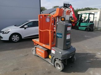 Строительный подъёмник с вертикальной мачтой JLG TOUCAN DUO