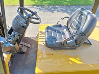 Четырехопорные погрузчики Caterpillar EC55N