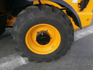 Телескопический погрузчик JCB 540-180
