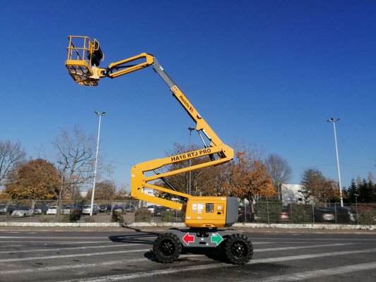 Коленчатые подъемники Haulotte HA16RTJ PRO - 1