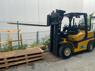 Газовый погрузчик Yale GLP40VX