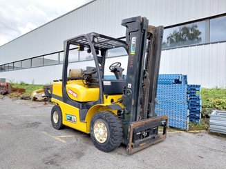 Четырехопорные погрузчики Yale GLP40VX5