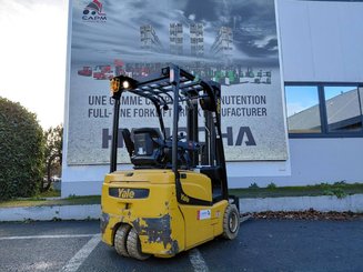 Электрический погрузчик Yale ERP16VT