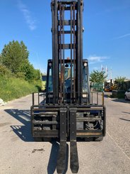 Четырехопорные погрузчики Yale GLP55VX