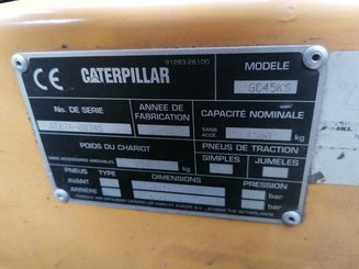 Четырехопорные погрузчики Caterpillar GC45K SWB