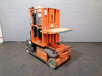 Строительный подъёмник с вертикальной мачтой JLG TOUCAN DUO