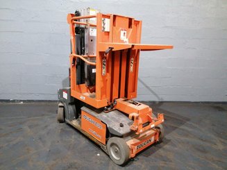Строительный подъёмник с вертикальной мачтой JLG TOUCAN DUO