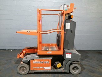Строительный подъёмник с вертикальной мачтой JLG TOUCAN DUO