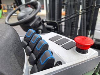 Четырехопорные погрузчики Hangcha XC30i