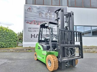Четырехопорные погрузчики Hangcha XC30i