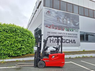 Трехопорные погрузчики Hangcha A3W18