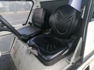 Буксировочного тягача Charlatte T135