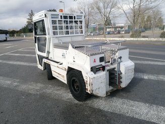 Буксировочного тягача Charlatte T135