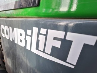 Четырехходовый вилочный погрузчик Combilift CBE2500