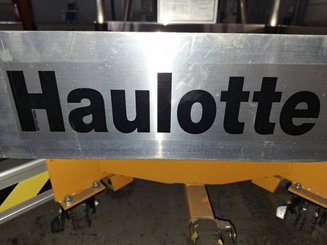 Строительный подъёмник с вертикальной мачтой Haulotte Quick UP 8DC