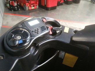 Четырехопорные погрузчики Caterpillar NPR20N