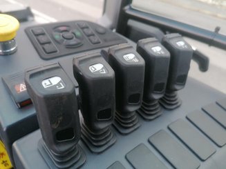 Четырехопорные погрузчики Kalmar DCG160-12 - 12