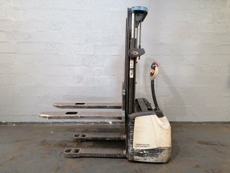 Штабелеры с электроприводом Crown WF3000-1.0FT - 1