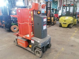 Строительный подъёмник с вертикальной мачтой JLG TOUCAN DUO