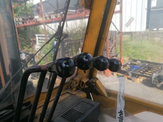 Четырехопорные погрузчики Caterpillar GPL40 - 2