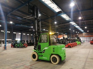 Четырехопорные погрузчики Hangcha X4W70-I