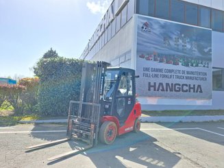 Четырехопорные погрузчики Hangcha XF25G