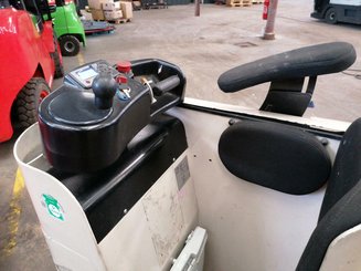 Четырехопорные погрузчики Crown RT3500 - 8