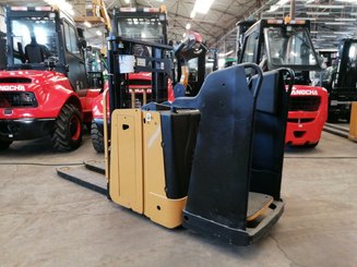 Штабелер Hyster P2.0SD - 3