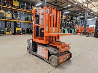 Строительный подъёмник с вертикальной мачтой JLG TOUCAN DUO