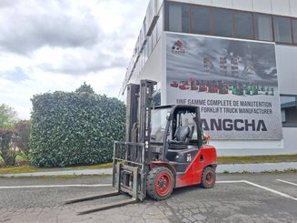 Четырехопорные погрузчики Hangcha XF35G