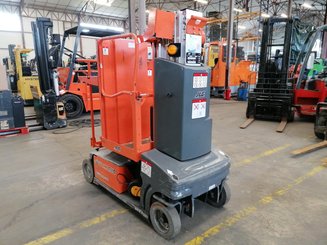 Строительный подъёмник с вертикальной мачтой JLG TOUCAN DUO