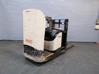 Штабелер с откидной платформой Crown DT3040