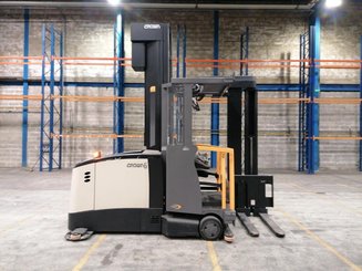 Узкопроходные погрузчики с поворотными вилами Crown TSP6500-1,25 - 1