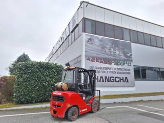 Четырехопорные погрузчики Hangcha XF25G