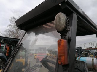 Четырехопорные погрузчики Caterpillar GP45K2