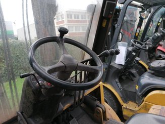 Четырехопорные погрузчики Caterpillar GP45K2