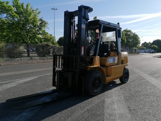 Четырехопорные погрузчики Caterpillar GP40KL - 1