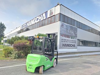 Четырехопорные погрузчики Hangcha XC30i