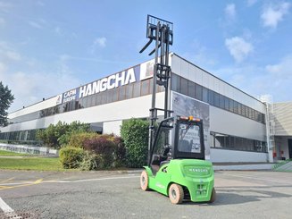 Четырехопорные погрузчики Hangcha XC30i