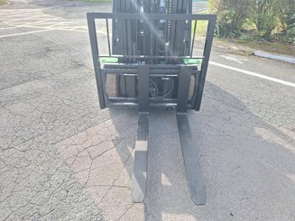 Четырехопорные погрузчики Hangcha XC30i