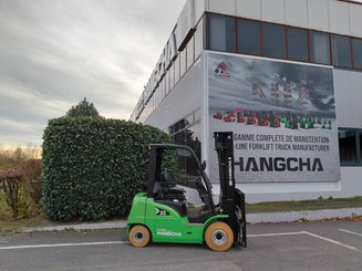 Четырехопорные погрузчики Hangcha XC30i