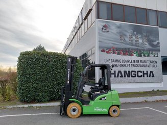 Четырехопорные погрузчики Hangcha XC30i